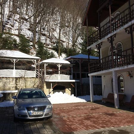 Pension Casa Alba Слэник-Молдова Экстерьер фото